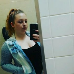 Meet your Posher, Jasmine